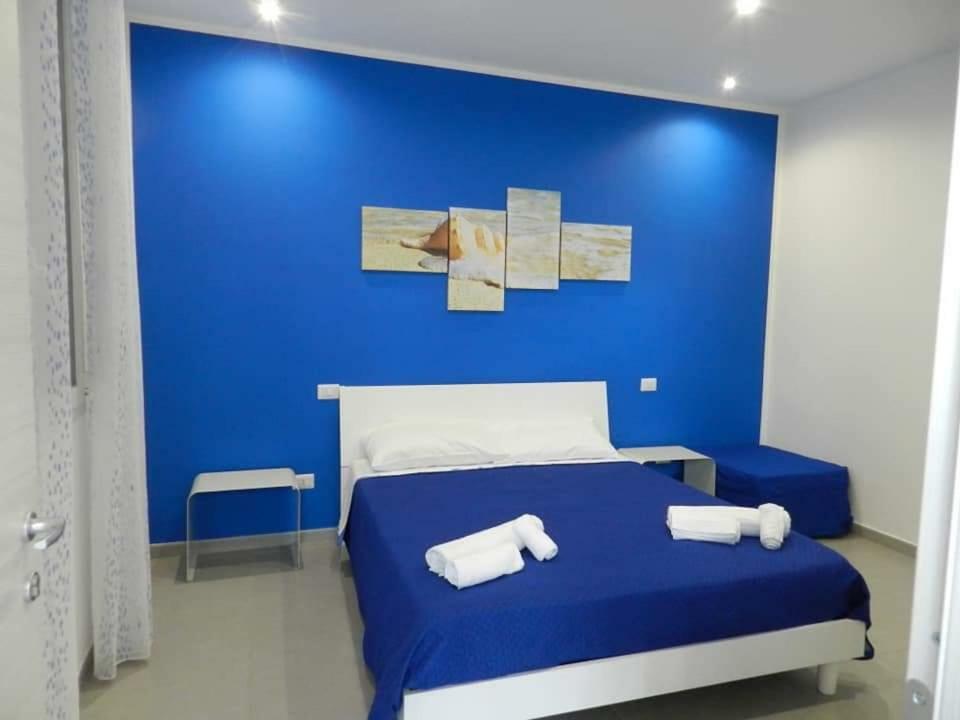 L'Isola Del Sole Bed & Breakfast Castelluzzo Exterior photo